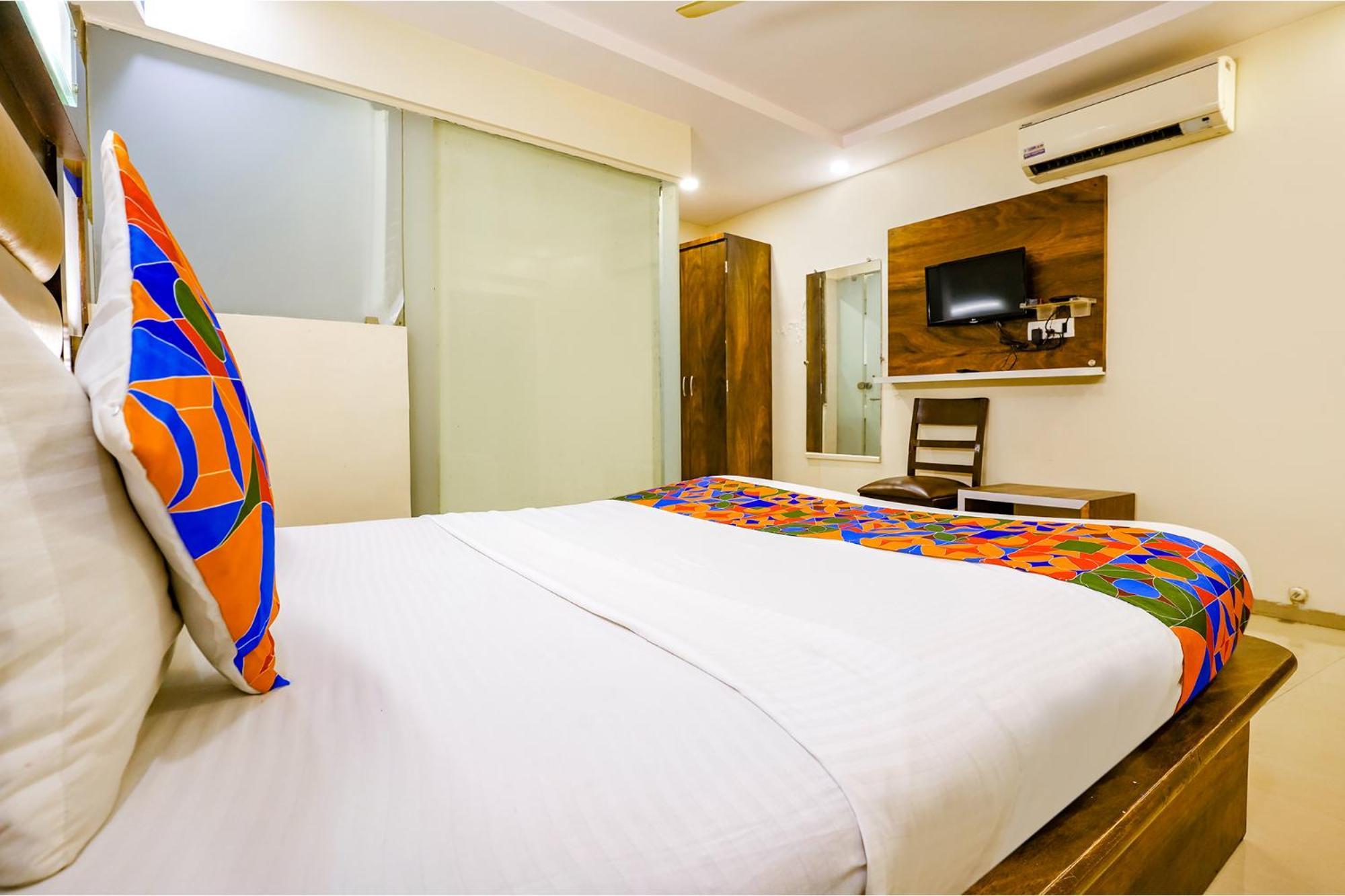 Hotel Naivedhya By Kwality Inn Thane Luaran gambar