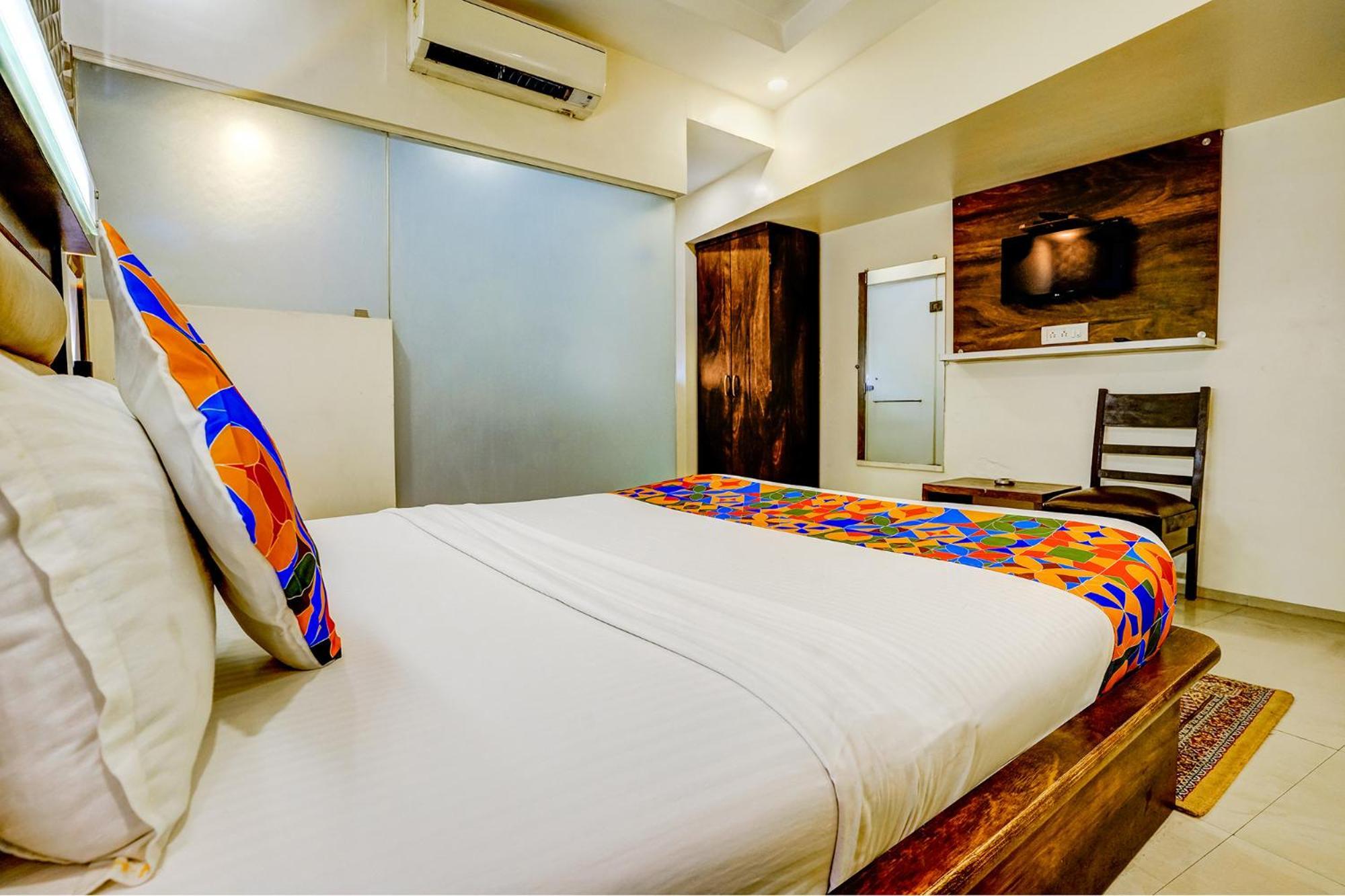 Hotel Naivedhya By Kwality Inn Thane Luaran gambar