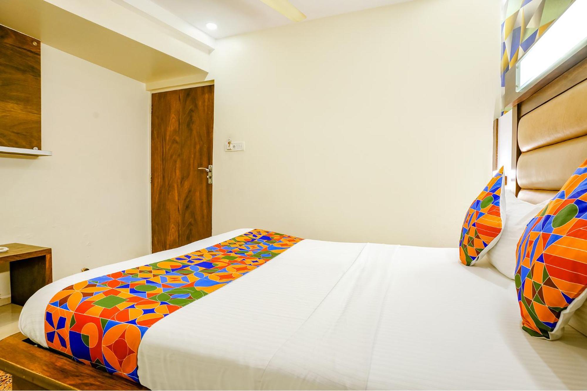 Hotel Naivedhya By Kwality Inn Thane Luaran gambar